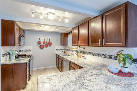 Tiny photo for 516 N Emroy Avenue, Elmhurst, IL 60126 (MLS # 12507358)