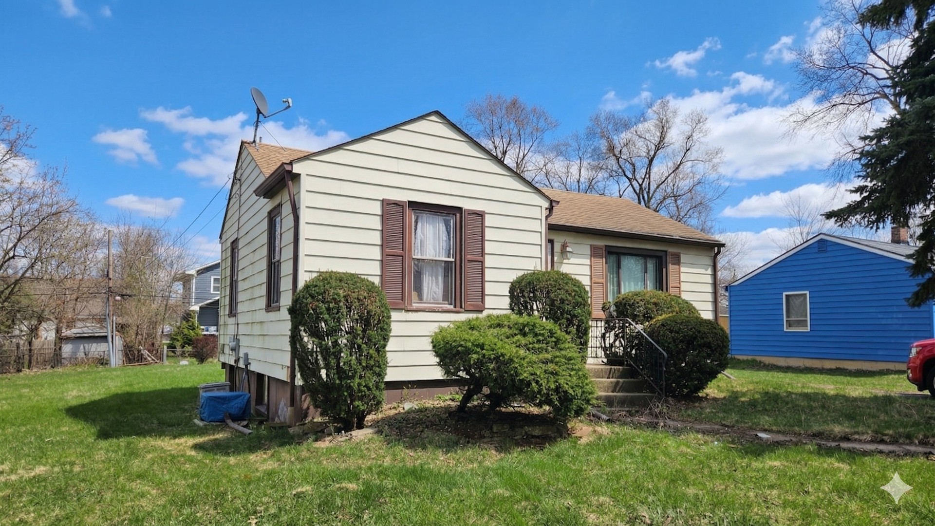 2N071 La Londe Avenue