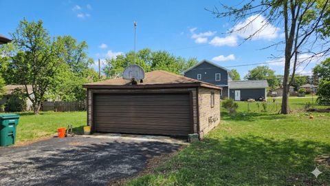 Tiny photo for 2N071 La Londe Avenue, Lombard, IL 60148 (MLS # 12616218)
