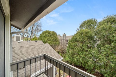 Tiny photo for 10 W Windsor Court, Sugar Grove, IL 60554 (MLS # 12616675)