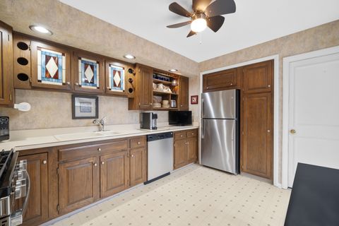 Tiny photo for 10 W Windsor Court, Sugar Grove, IL 60554 (MLS # 12616675)