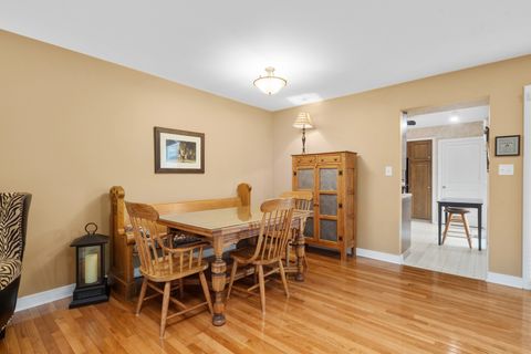 Tiny photo for 10 W Windsor Court, Sugar Grove, IL 60554 (MLS # 12616675)