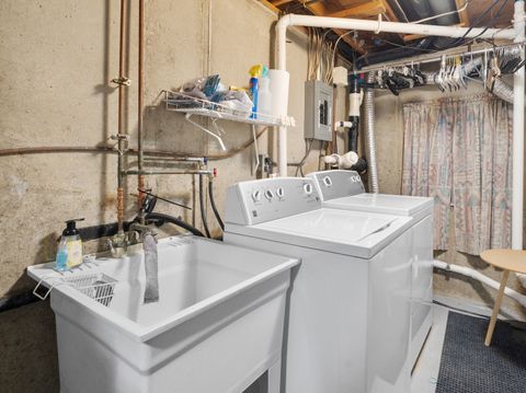 Tiny photo for 10 W Windsor Court, Sugar Grove, IL 60554 (MLS # 12616675)