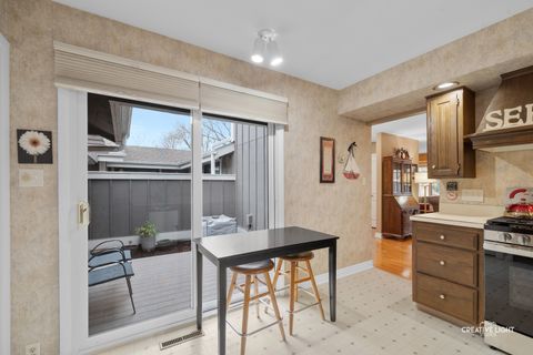 Tiny photo for 10 W Windsor Court, Sugar Grove, IL 60554 (MLS # 12616675)