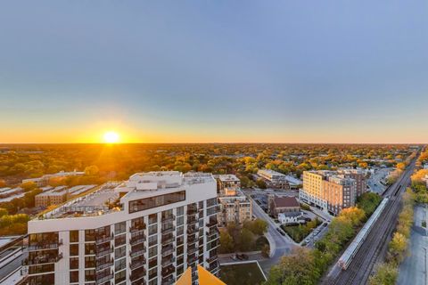 Tiny photo for 1720 Maple Avenue #2580, Evanston, IL 60201 (MLS # 12491270)