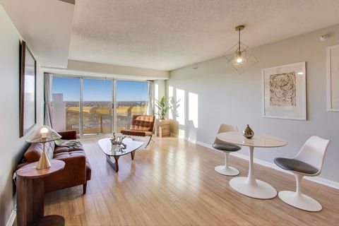 Tiny photo for 1720 Maple Avenue #2580, Evanston, IL 60201 (MLS # 12491270)