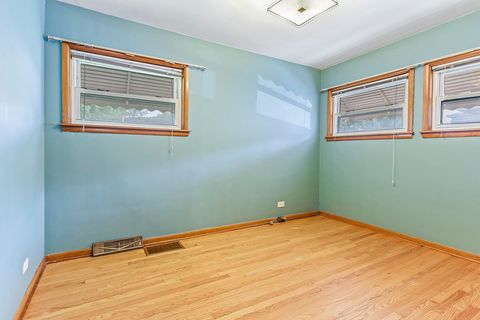 Tiny photo for 1120 183rd Street, Homewood, IL 60430 (MLS # 12438541)