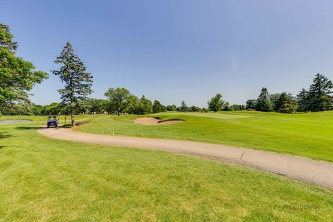 Tiny photo for 287 Willow Parkway, Buffalo Grove, IL 60089 (MLS # 12712802)