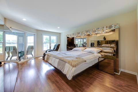 Tiny photo for 287 Willow Parkway, Buffalo Grove, IL 60089 (MLS # 12712802)