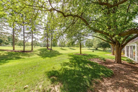 Tiny photo for 287 Willow Parkway, Buffalo Grove, IL 60089 (MLS # 12712802)