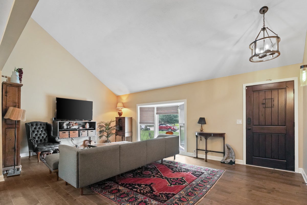 669 Tamarisk Terrace