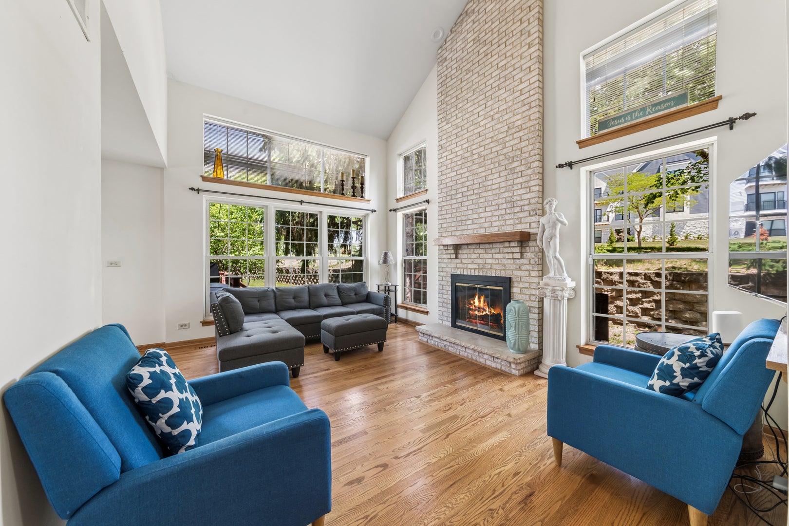 2216 Seaver Lane 2216