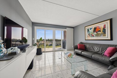 Tiny photo for 8540 W Foster Avenue #504, Norridge, IL 60706 (MLS # 12473718)