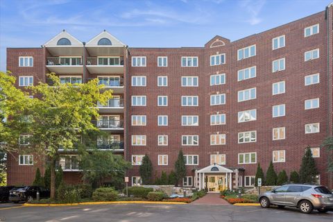 Photo of 8540 W Foster Avenue #504, Norridge, IL 60706 (MLS # 12473718)