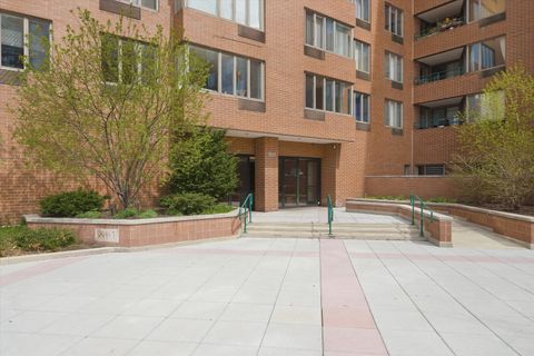 Tiny photo for 801 S Plymouth Court #203, Chicago, IL 60605 (MLS # 12618150)