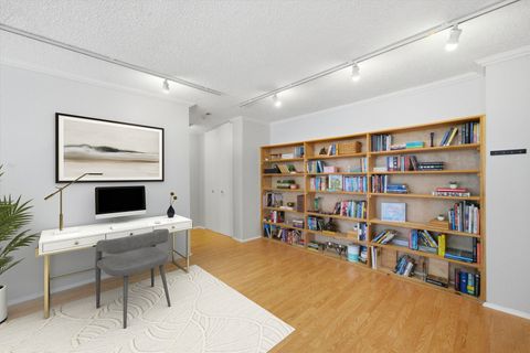 Tiny photo for 801 S Plymouth Court #203, Chicago, IL 60605 (MLS # 12618150)