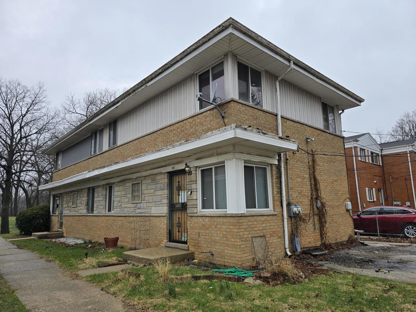 1737 Mcdaniel Avenue B