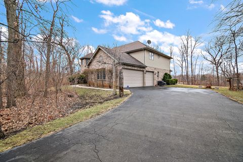 Tiny photo for 321 Royal Oak Drive, Steger, IL 60475 (MLS # 12617815)