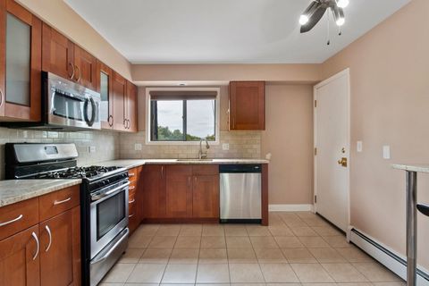 Tiny photo for 493 McHENRY Road #3B, Wheeling, IL 60090 (MLS # 12460270)