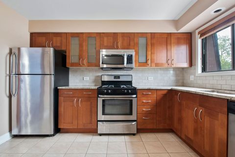 Tiny photo for 493 McHENRY Road #3B, Wheeling, IL 60090 (MLS # 12460270)