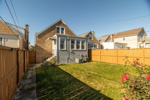 Tiny photo for 3307 N Nottingham Avenue, Chicago, IL 60634 (MLS # 12514889)