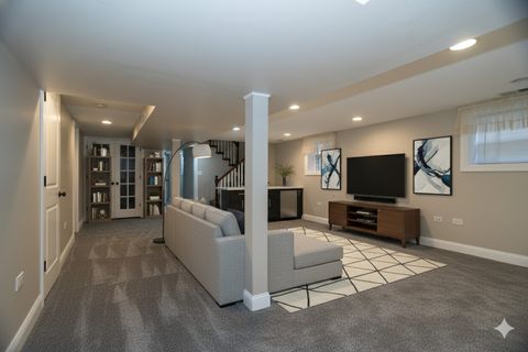 Tiny photo for 3307 N Nottingham Avenue, Chicago, IL 60634 (MLS # 12514889)