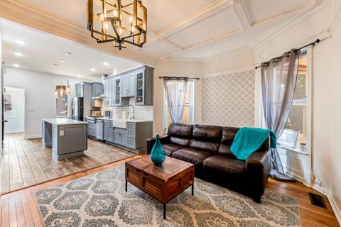 Tiny photo for 5403 S Greenwood Avenue, Chicago, IL 60615 (MLS # 12697117)
