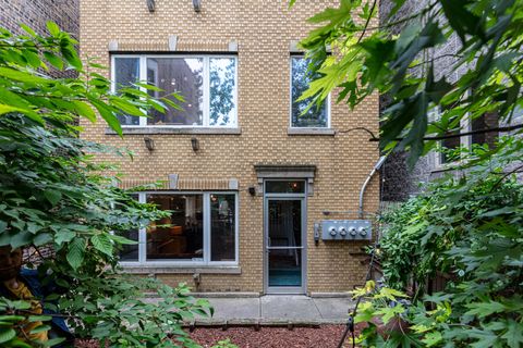 2647 W Cortez Street Chicago IL 60622