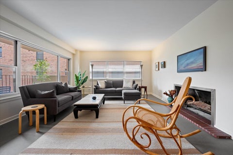 Tiny photo for 1508 Hinman Avenue #6C, Evanston, IL 60201 (MLS # 12775457)