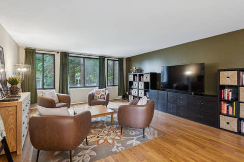 Tiny photo for 110 S Dunton Avenue #2A, Arlington Heights, IL 60005 (MLS # 12687976)