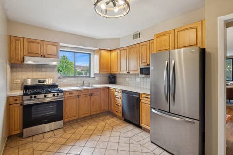 Tiny photo for 110 S Dunton Avenue #2A, Arlington Heights, IL 60005 (MLS # 12687976)