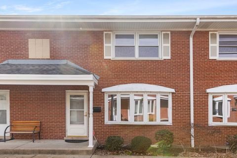 Tiny photo for 509 Barnsdale Road #C, La Grange Park, IL 60526 (MLS # 12539331)