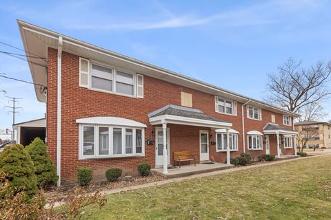 Tiny photo for 509 Barnsdale Road #C, La Grange Park, IL 60526 (MLS # 12539331)