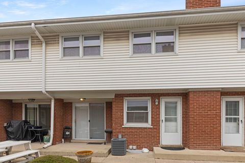 Tiny photo for 509 Barnsdale Road #C, La Grange Park, IL 60526 (MLS # 12539331)