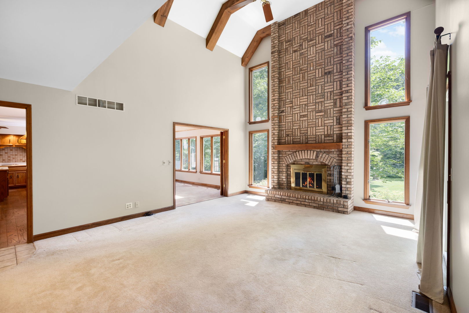 37W305 Crane Road