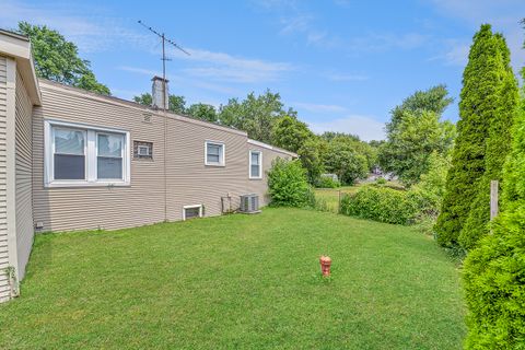 Tiny photo for 1s217 Valley Road, Lombard, IL 60148 (MLS # 12515659)