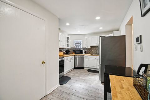 Tiny photo for 406 Oak Street #1E, Maywood, IL 60153 (MLS # 12485424)