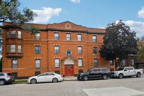 Photo of 406 Oak Street #1E, Maywood, IL 60153 (MLS # 12485424)