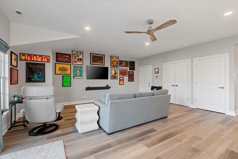 Tiny photo for 319 S Glendale Avenue #303, Barrington, IL 60010 (MLS # 12542665)