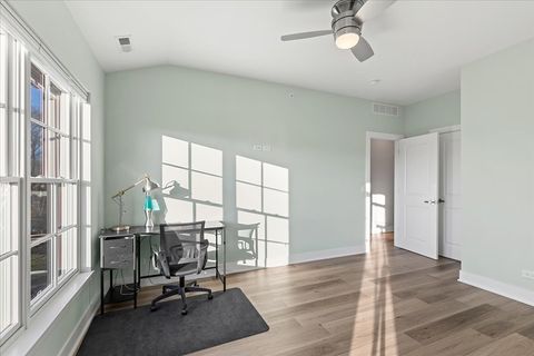 Tiny photo for 319 S Glendale Avenue #303, Barrington, IL 60010 (MLS # 12542665)