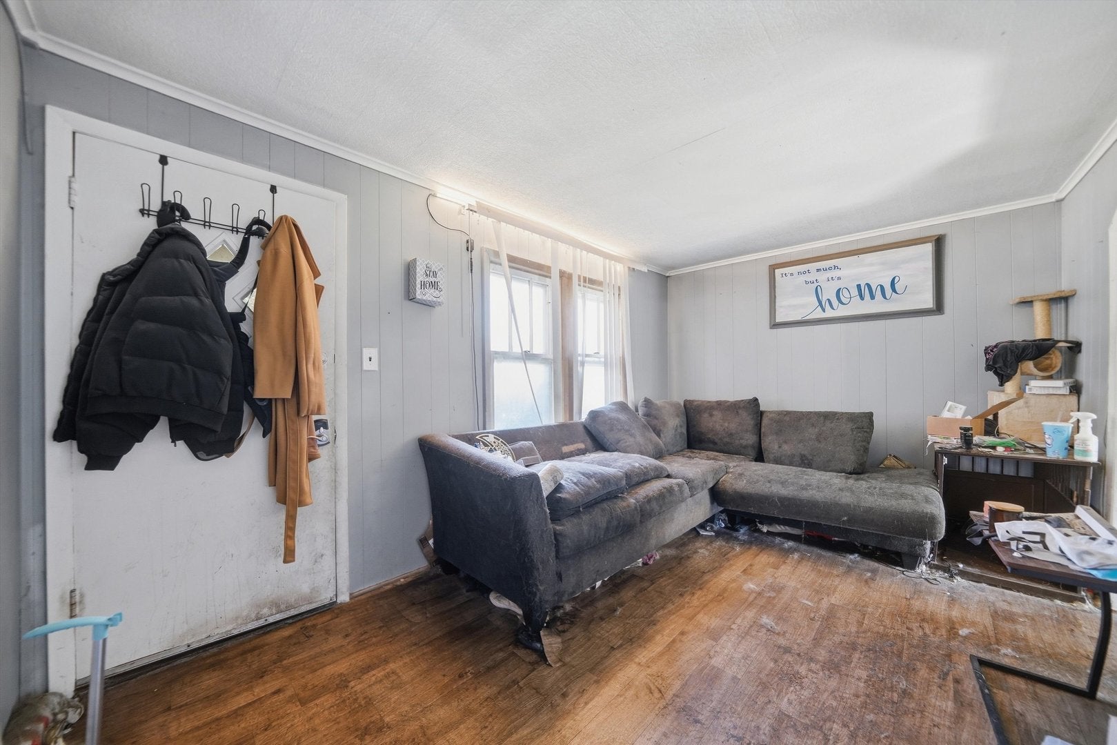 7025 W 73rd Place