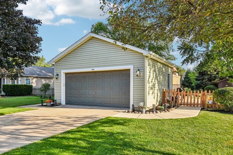 Tiny photo for 256 Meadows Drive, Sugar Grove, IL 60554 (MLS # 12757482)