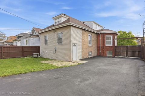 Tiny photo for 11326 S Parnell Avenue, Chicago, IL 60628 (MLS # 12626530)