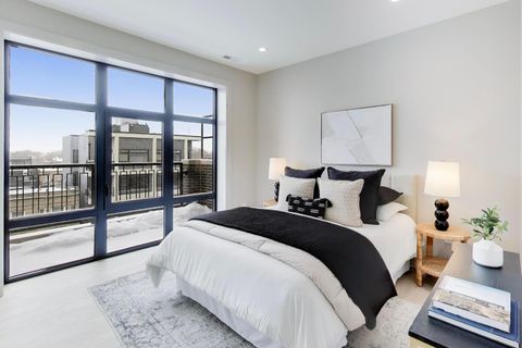 Tiny photo for 1317 N Western Avenue #503, Chicago, IL 60622 (MLS # 12551923)