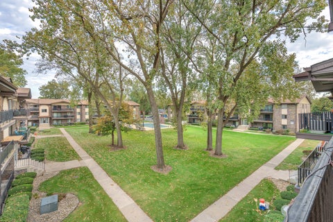 Tiny photo for 13515 Le Claire Avenue #58, Crestwood, IL 60418 (MLS # 12779285)