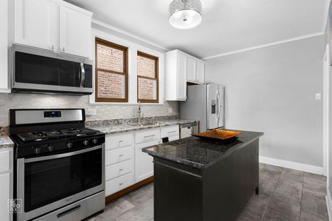 Tiny photo for 1521 Gunderson Avenue, Berwyn, IL 60402 (MLS # 12457795)