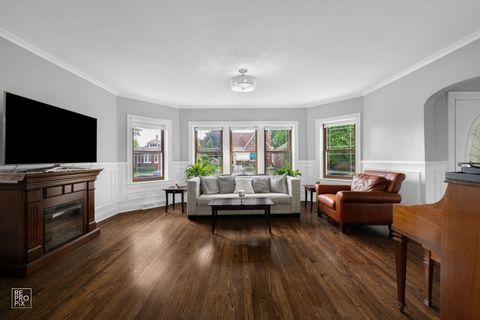 Tiny photo for 1521 Gunderson Avenue, Berwyn, IL 60402 (MLS # 12457795)
