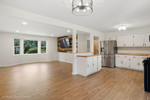 Tiny photo for 11307 German Church Road, Willow Springs, IL 60480 (MLS # 12496740)