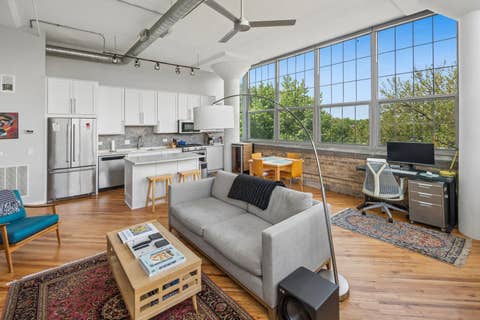 Tiny photo for 1801 W Larchmont Avenue #404, Chicago, IL 60613 (MLS # 12652499)
