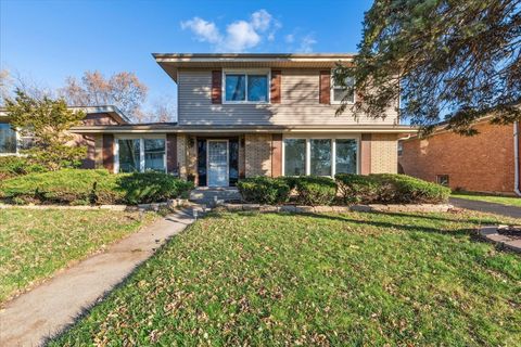 Photo of 14633 Parkside Drive, Dolton, IL 60419 (MLS # 12533683)